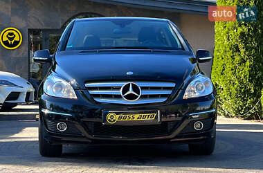 Хэтчбек Mercedes-Benz B-Class 2009 в 