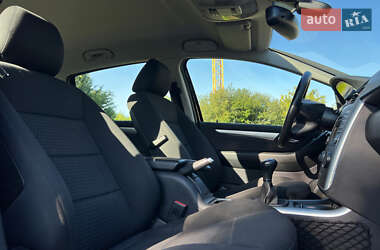 Хэтчбек Mercedes-Benz B-Class 2009 в 