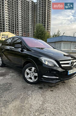 Хэтчбек Mercedes-Benz B-Class 2015 в Киеве
