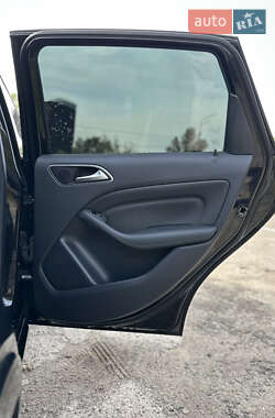Хэтчбек Mercedes-Benz B-Class 2015 в 