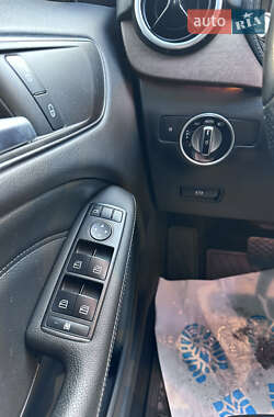 Хэтчбек Mercedes-Benz B-Class 2015 в 