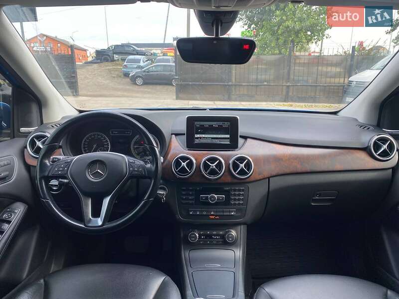Хэтчбек Mercedes-Benz B-Class 2014 в Киеве