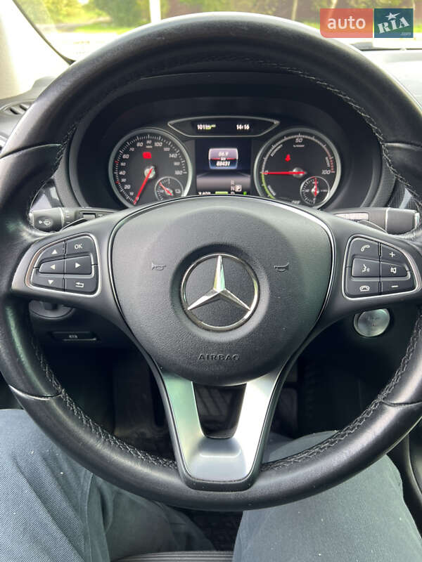 Хэтчбек Mercedes-Benz B-Class 2017 в Львове