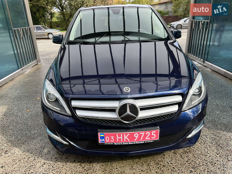Хэтчбек Mercedes-Benz B-Class 2017 в Львове