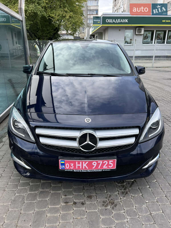 Хэтчбек Mercedes-Benz B-Class 2017 в Львове