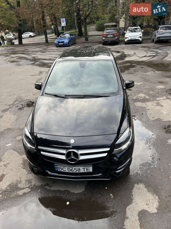 Хэтчбек Mercedes-Benz B-Class 2017 в Львове