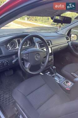Хэтчбек Mercedes-Benz B-Class 2010 в 