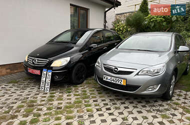 Хэтчбек Mercedes-Benz B-Class 2006 в 