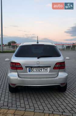 Хэтчбек Mercedes-Benz B-Class 2011 в 