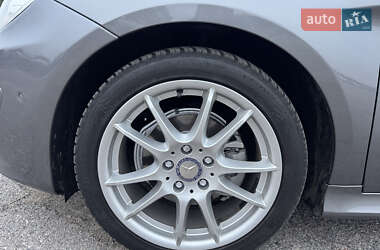 Хэтчбек Mercedes-Benz B-Class 2009 в 