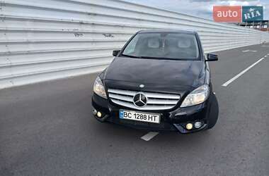 Хэтчбек Mercedes-Benz B-Class 2012 в 
