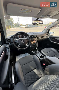 Хетчбек Mercedes-Benz B-Class 2010 в 