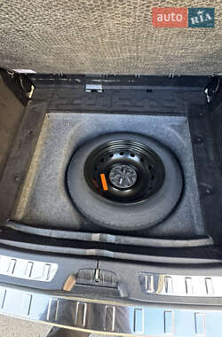 Хетчбек Mercedes-Benz B-Class 2010 в 
