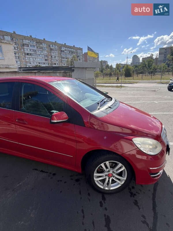 Хэтчбек Mercedes-Benz B-Class 2009 в Киеве фото 2 Хэтчбек Mercedes-Benz B-Class 2009 в Киеве