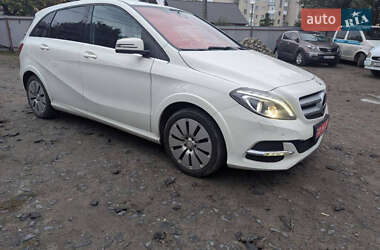 Хэтчбек Mercedes-Benz B-Class 2015 в 