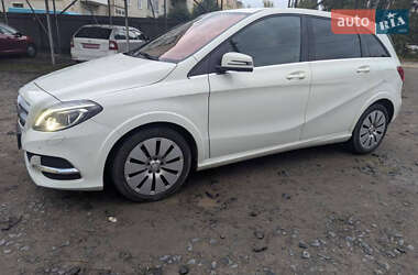 Хэтчбек Mercedes-Benz B-Class 2015 в 