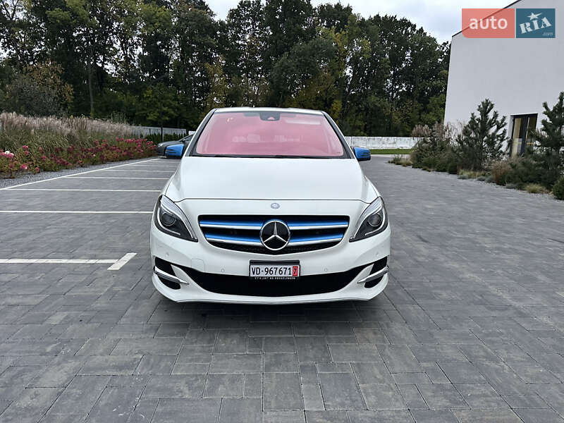 Хэтчбек Mercedes-Benz B-Class 2015 в Луцке