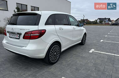 Хэтчбек Mercedes-Benz B-Class 2015 в 