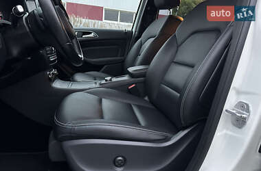 Хэтчбек Mercedes-Benz B-Class 2015 в 