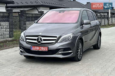 Хэтчбек Mercedes-Benz B-Class 2015 в 