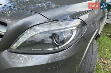 Хэтчбек Mercedes-Benz B-Class 2015 в 