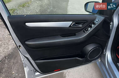 Хэтчбек Mercedes-Benz B-Class 2005 в 