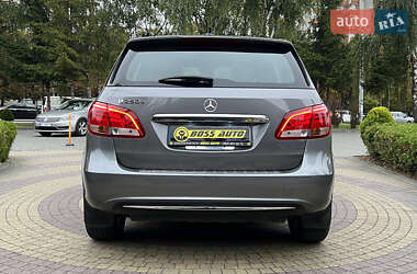 Хэтчбек Mercedes-Benz B-Class 2017 в 