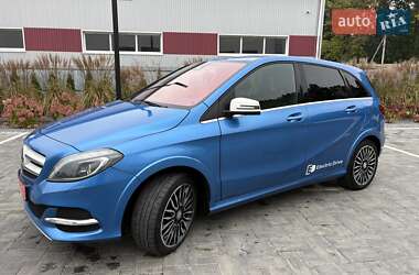 Хэтчбек Mercedes-Benz B-Class 2015 в 