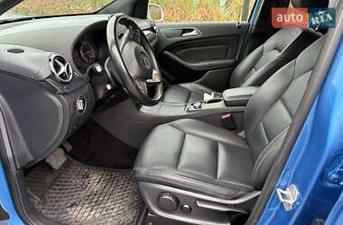 Хэтчбек Mercedes-Benz B-Class 2015 в 