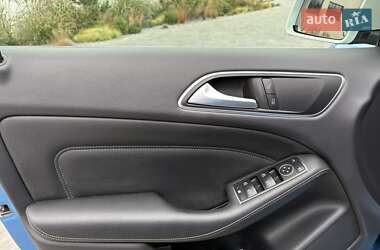 Хэтчбек Mercedes-Benz B-Class 2015 в 