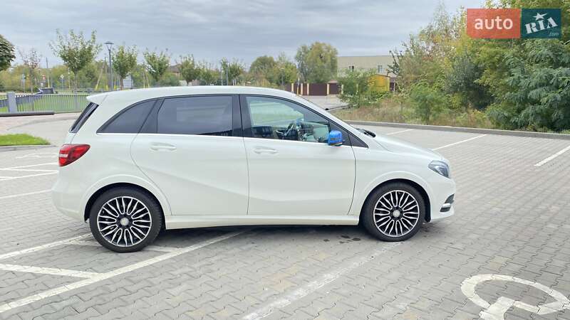 Хэтчбек Mercedes-Benz B-Class 2016 в Киеве