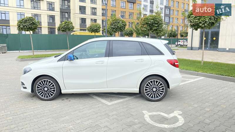 Хэтчбек Mercedes-Benz B-Class 2016 в Киеве