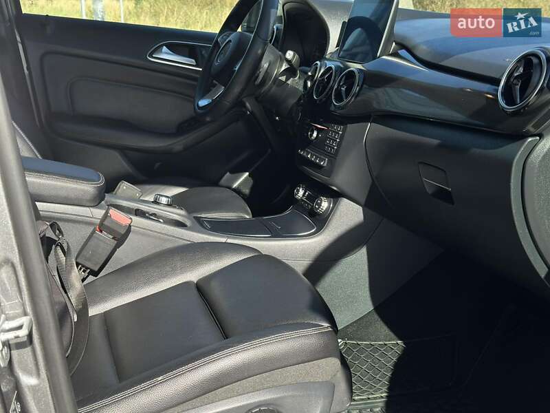 Хетчбек Mercedes-Benz B-Class 2017 в Ковелі