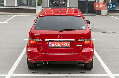 Хэтчбек Mercedes-Benz B-Class 2010 в 