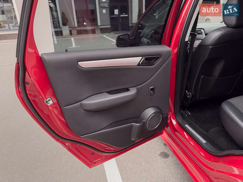 Хетчбек Mercedes-Benz B-Class 2010 в Києві фото 36 Хетчбек Mercedes-Benz B-Class 2010 в Києві