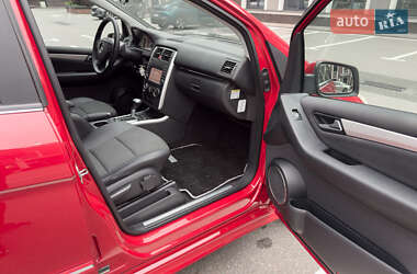 Хэтчбек Mercedes-Benz B-Class 2010 в 