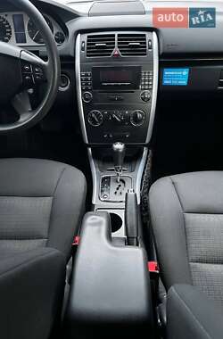 Хэтчбек Mercedes-Benz B-Class 2006 в 