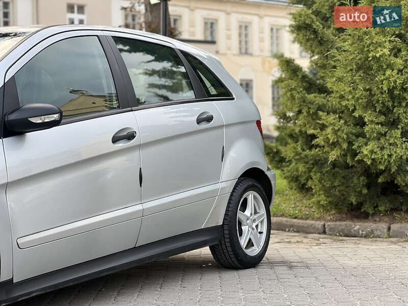 Хэтчбек Mercedes-Benz B-Class 2006 в Жовкве