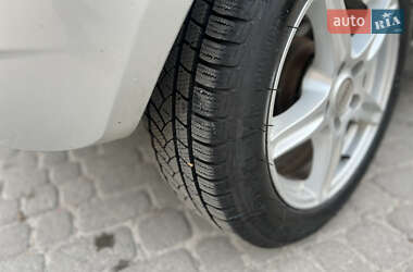Хэтчбек Mercedes-Benz B-Class 2006 в 