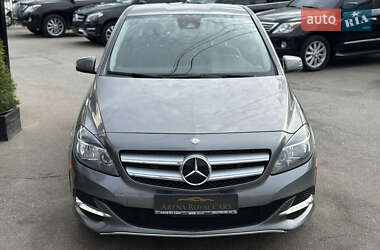 Хэтчбек Mercedes-Benz B-Class 2016 в 