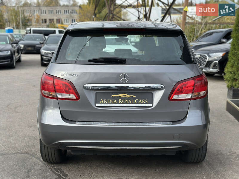 Хэтчбек Mercedes-Benz B-Class 2016 в Харькове