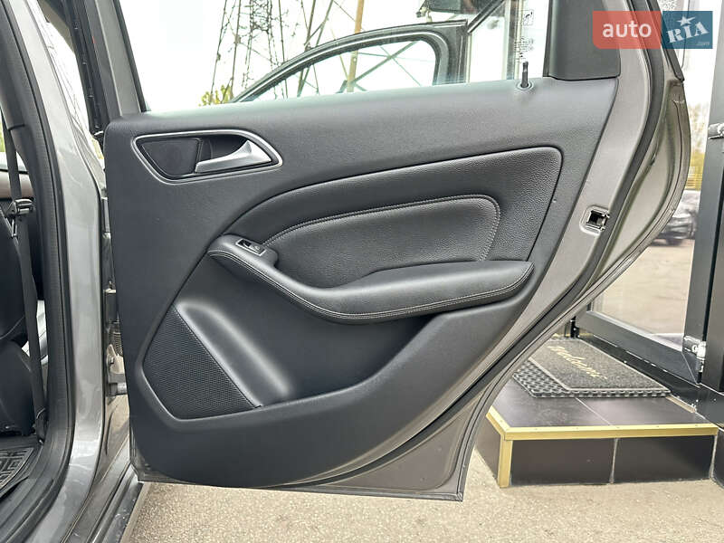 Хэтчбек Mercedes-Benz B-Class 2016 в Харькове