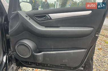 Хэтчбек Mercedes-Benz B-Class 2005 в 