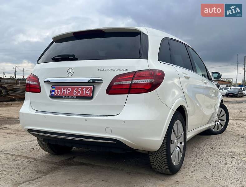 Хэтчбек Mercedes-Benz B-Class 2014 в Львове