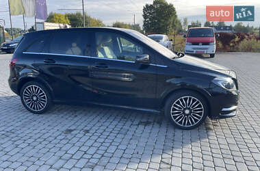 Хэтчбек Mercedes-Benz B-Class 2014 в 