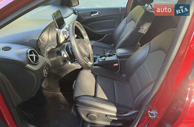 Хетчбек Mercedes-Benz B-Class 2018 в 