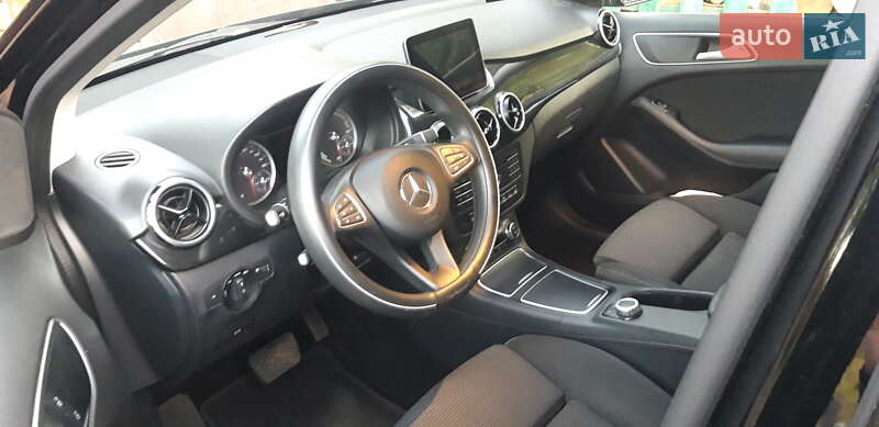 Хэтчбек Mercedes-Benz B-Class 2017 в Харькове