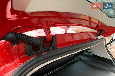 Хэтчбек Mercedes-Benz B-Class 2010 в 