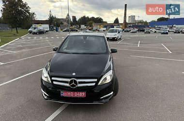 Хэтчбек Mercedes-Benz B-Class 2015 в 