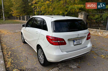 Хэтчбек Mercedes-Benz B-Class 2014 в 